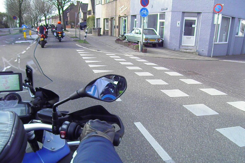 Motorrijbewijspoint Arnhem theorie cursus online